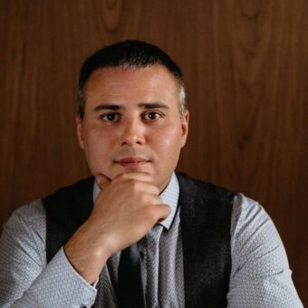Владимир Волков, Старший юрист — команда юридической компании «Прогресс»