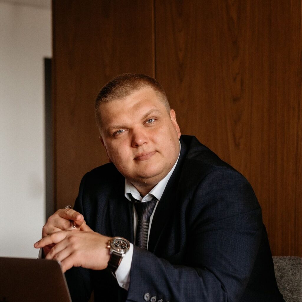 Андрей Ведерников — адвокат, советник компании «Прогресс»
